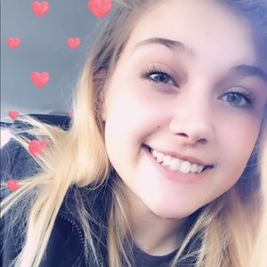 Meet your Posher, Jade